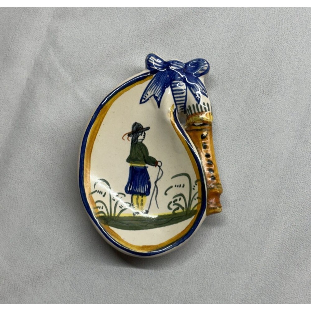 Vintage Henriot Quimper French faience trinket or tea bag holder, Bagpipes 1970s